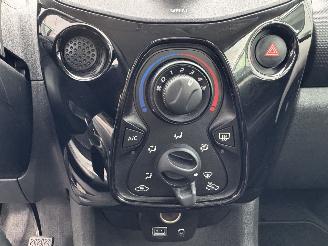 Citroën C1 1.0 VTi 53kw AIRCO picture 19