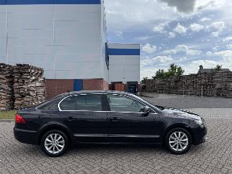 Damaged car Skoda Superb 1.6 TDI 77Kw  Clima - Navi - Euro6 2015/1