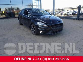 Uttjänta bilar auto Volvo V-40 V40 (MV), Hatchback 5-drs, 2012 / 2019 2.0 D2 16V 2015/11