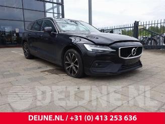 demontáž osobní automobily Volvo V-60 V60 II (ZW), Combi, 2018 2.0 D3 16V 2020/8