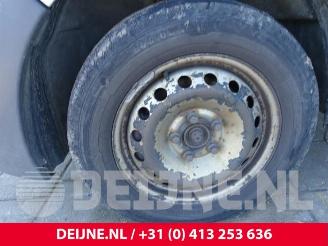 Renault Trafic Trafic New (FL), Van, 2001 / 2014 1.9 dCi 100 16V picture 10