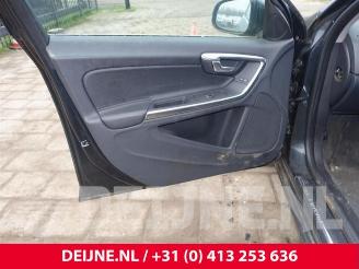 Volvo V-60 V60 I (FW/GW), Combi, 2010 / 2018 2.0 D3 20V picture 17