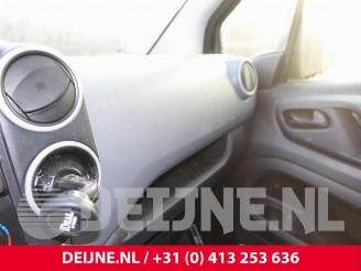 Citroën Berlingo Berlingo, Van, 2008 / 2021 1.6 BlueHDI 100 picture 28