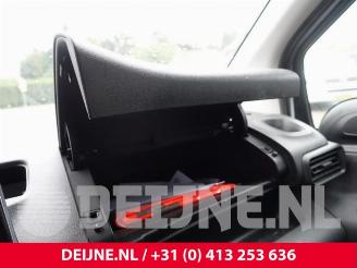 Toyota ProAce ProAce City, Van, 2019 1.2 VVT-i 110 picture 32