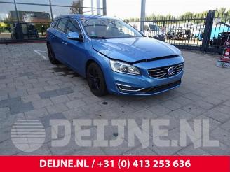 rozbiórka samochody osobowe Volvo V-60 V60 I (FW/GW), Combi, 2010 / 2018 2.4 D6 20V Plug-in Hybrid AWD 2013/7