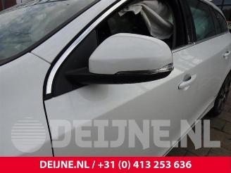 Volvo V-60 V60 I (FW/GW), Combi, 2010 / 2018 2.0 D2 16V picture 17