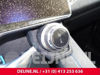 Lynk & Co 01 01, SUV, 2018 1.5 PHEV picture 24