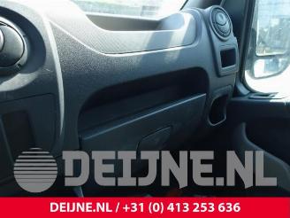 Renault Master Master III (FV), Van, 2010 2.3 dCi 125 16V FWD picture 26