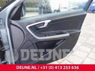 Volvo V-60 V60 I (FW/GW), Combi, 2010 / 2018 2.4 D6 20V Plug-in Hybrid AWD picture 32