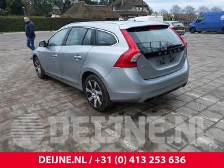 Volvo V-60 V60 I (FW/GW), Combi, 2010 / 2018 2.4 D6 20V Plug-in Hybrid AWD picture 5