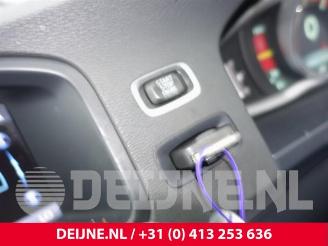 Volvo V-60 V60 I (FW/GW), Combi, 2010 / 2018 2.4 D6 20V Plug-in Hybrid AWD picture 29