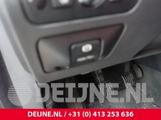 Volvo V-70 V70 (BW), Combi, 2007 / 2016 2.0 D 16V picture 21