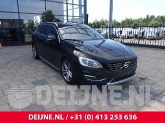 Autoverwertung Volvo V-60 V60 I (FW/GW), Combi, 2010 / 2018 2.4 D6 20V Plug-in Hybrid AWD 2013/12