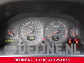 Volvo S-80  picture 13