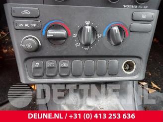 Volvo S-80  picture 21