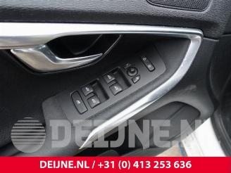 Volvo V-40 V40 (MV), Hatchback 5-drs, 2012 / 2019 2.0 D4 16V picture 16