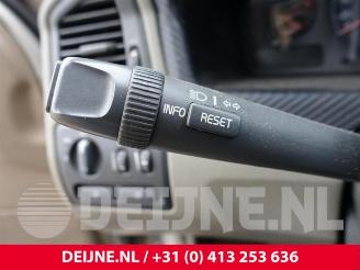 Volvo V-70 V70 (SW), Combi, 1999 / 2008 2.4 20V 170 picture 24