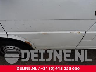 Volkswagen Transporter Transporter/Caravelle T4, Bus, 1990 / 2003 1.9 TDI picture 12