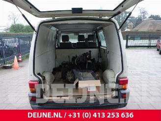 Volkswagen Transporter Transporter/Caravelle T4, Bus, 1990 / 2003 1.9 TDI picture 34