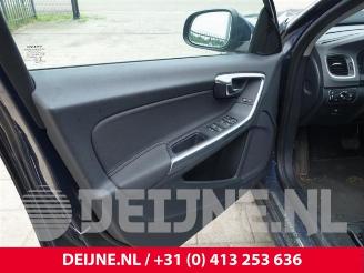 Volvo V-60 V60 I (FW/GW), Combi, 2010 / 2018 2.0 D3 20V picture 15