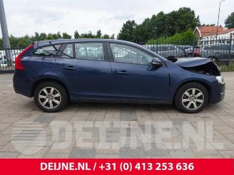 Volvo V-60 V60 I (FW/GW), Combi, 2010 / 2018 2.0 D3 20V picture 8