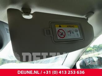 Volvo V-60 V60 II (ZW), Combi, 2018 2.0 T8 16V Plug-in Hybrid AWD picture 32