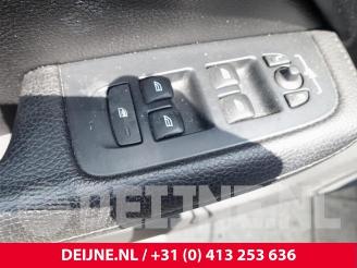 Volvo V-60 V60 II (ZW), Combi, 2018 2.0 T8 16V Plug-in Hybrid AWD picture 18