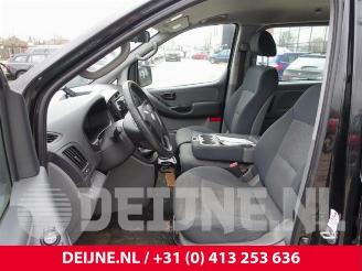 Hyundai H-300  picture 15