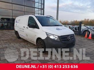 Salvage car Mercedes Vito Vito (447.6), Van, 2014 2.2 116 CDI 16V 2016/8