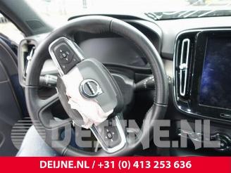 Volvo XC40 XC40 (XZ), SUV, 2017 2.0 T4 Geartronic 16V picture 31