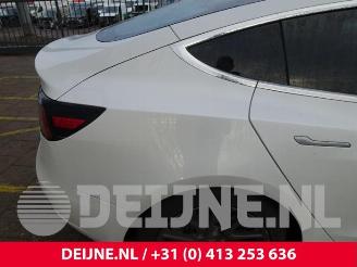 Tesla Model 3 Model 3, Sedan, 2017 Long Range AWD 75 kWh picture 32