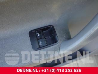 Volkswagen Caddy Caddy III (2KA,2KH,2CA,2CH), Van, 2004 / 2015 2.0 SDI picture 13