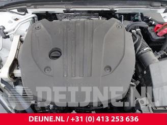 Volvo V-60 V60 II (ZW), Combi, 2018 2.0 B5 16V Mild Hybrid Geartronic picture 34