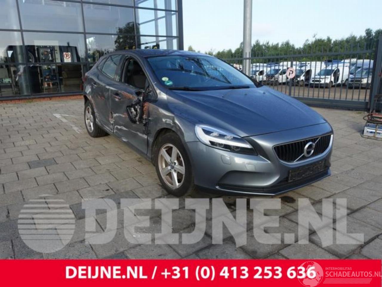 Volvo V-40 V40 (MV), Hatchback 5-drs, 2012 / 2019 2.0 D2 16V