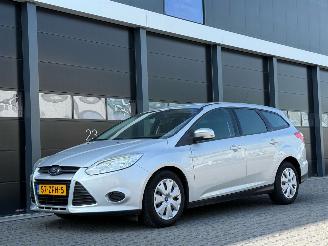 begagnad bil auto Ford Focus 1.6 TDCI ECOnetic Navi PDC 2012/10