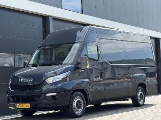 ocasión vehículos comerciales Iveco Daily 35S15V 2.3 Clima 3-PERS 2015/6