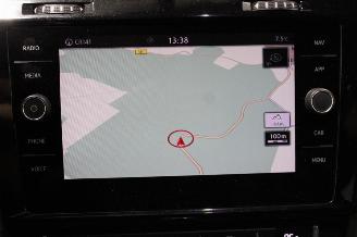 Volkswagen Golf  picture 14