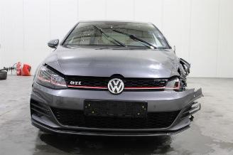 Volkswagen Golf  picture 7