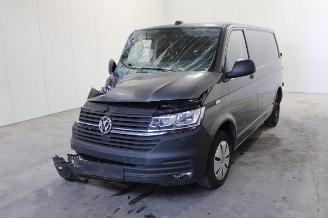 Vrakbiler auto Volkswagen Transporter T6 2023/2