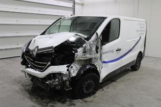 demontáž osobní automobily Renault Trafic  2019/12