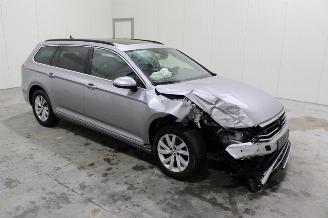 Volkswagen Passat  picture 2