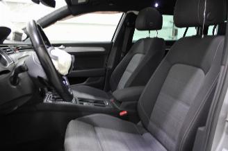 Volkswagen Passat  picture 9