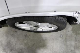 Audi Q3  picture 9
