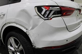 Audi Q3  picture 8