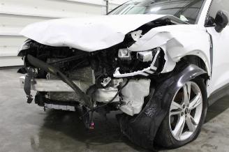 Audi Q3  picture 21