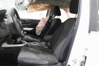 Renault Alaskan  picture 10