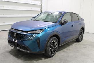 Vrakbiler auto Peugeot 3008  2023/12