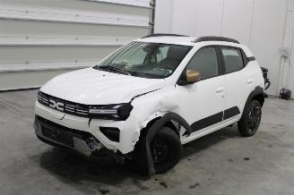 Schadeauto Dacia Spring  2025/4