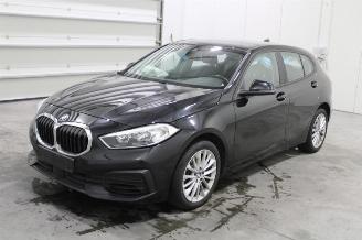 Unfallwagen BMW 1-serie 118 2020/6