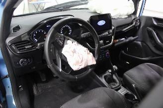 Ford Fiesta  picture 10